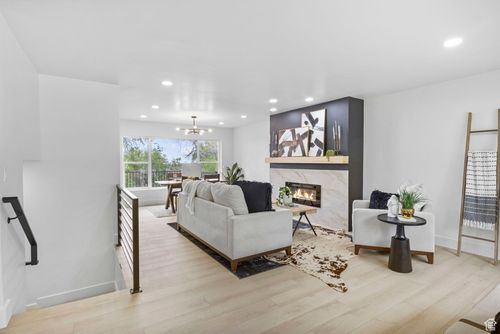 1940 2500, Salt Lake City, UT, 84108-3244 | Card Image