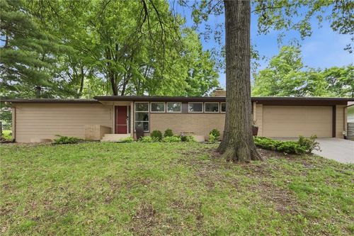 6609 Nall Dr, Mission, KS, 66202-4328 | Card Image