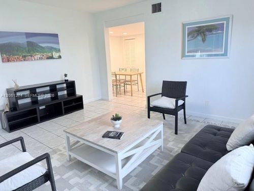 7610 Dickens Ave, Miami Beach, FL, 33141-2238 | Card Image