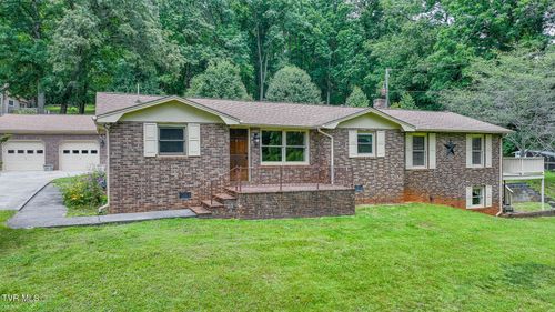 524 Cherokee Dr, Mount Carmel, TN, 37645-3807 | Card Image