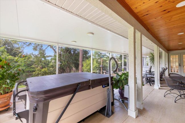 632 Concha Dr, House other with 3 bedrooms, 2 bathrooms and null parking in SEBASTIAN FL | Image 13