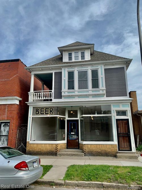 2454 Florian St, Hamtramck, MI, 48212-3412 | Card Image