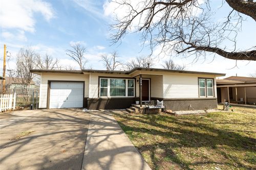 3205 42nd St, Snyder, TX, 79549-5742 | Card Image