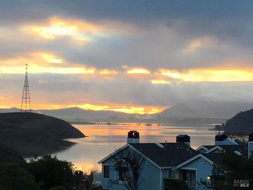 apt-4-401 Stinson St, Vallejo, CA, 94591-6416 | Card Image