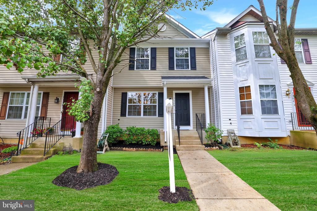 Wildrose Ct, District Heights, MD 20747