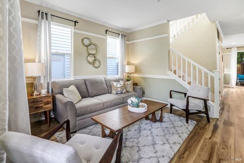 143 Piper Ln, Sonoma, CA, 95476-7048 | Card Image