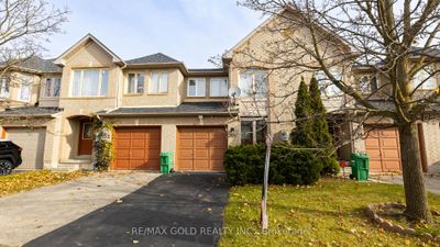 154 Kenwood Dr, House attached with 3 bedrooms, 3 bathrooms and 2 parking in Brampton ON | Image 1