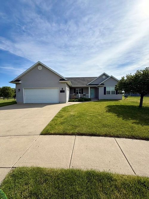 2526 Hickory Cir, Fort Dodge, IA, 50501 | Card Image