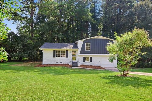 6200 Auburn Dr, Riverdale, GA, 30296-2806 | Card Image