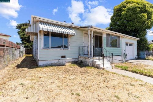 1406 Monterey St, Richmond, CA, 94804-4945 | Card Image