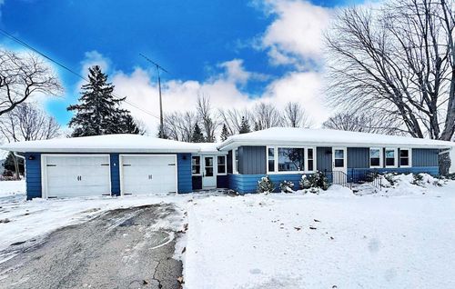 621 W Calumet Street, HILBERT, WI, 54129 | Card Image