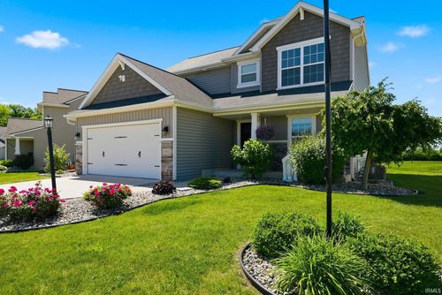 15051 Whitaker Dr, Fort Wayne, IN, 46818-9248 | Card Image