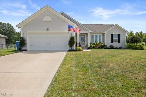 241 Heritage Dr, Wellington, OH, 44090-8955 | Card Image