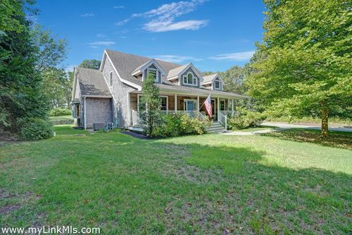 4 High Meadow Ln, Oak Bluffs, MA, 02557-6954 | Card Image