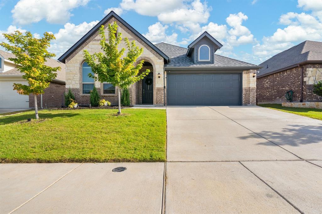 Carlin Dr, Fort Worth, TX 76108