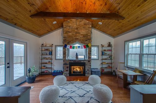 52 Lillypad Ln, Tracy City, TN, 37387-2401 | Card Image