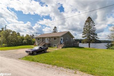 106 Johnstons Rd, House other with 5 bedrooms, 3 bathrooms and 6 parking in Magnetawan ON | Image 2