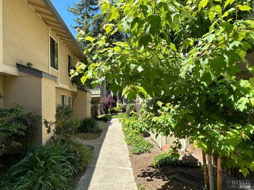 unit-c-2161 Northwood Cir, Concord, CA, 94520-4608 | Card Image