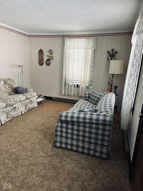 700 W 2nd St, Sheridan, IN, 46069-1034 | Card Image