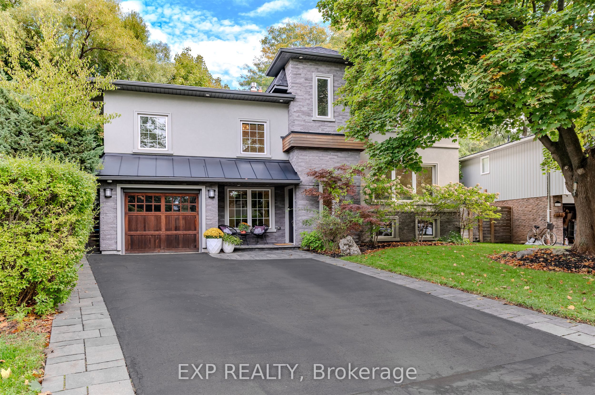 Residential in Oakville