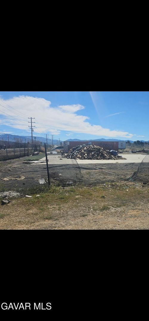 0000 E 90th Ste Pav Vic Palmdale Ca, Sun Village, CA, 93543 | Card Image