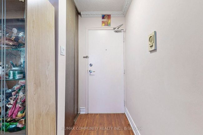 823 - 4645 Jane St, Condo with 2 bedrooms, 1 bathrooms and 1 parking in North York ON | Image 14