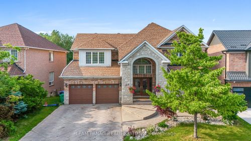 104 Treeline Blvd, Brampton, ON, L6P1A7 | Card Image