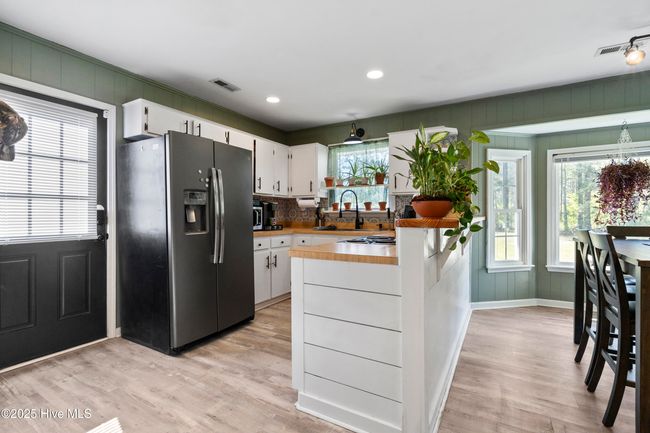 796 Old Folkstone Rd, House other with 3 bedrooms, 2 bathrooms and null parking in Sneads Ferry NC | Image 16