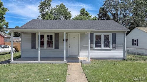 12 Head Dr, Fredericktown, MO, 63645-1449 | Card Image