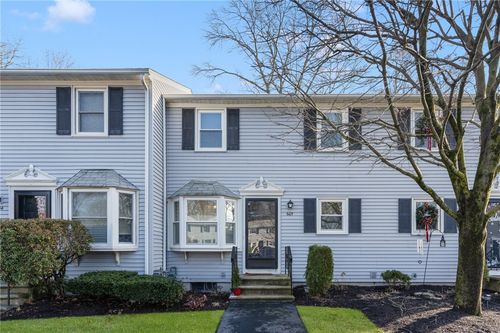 605 Woodhaven Court, Cranston, RI, 02920 | Card Image