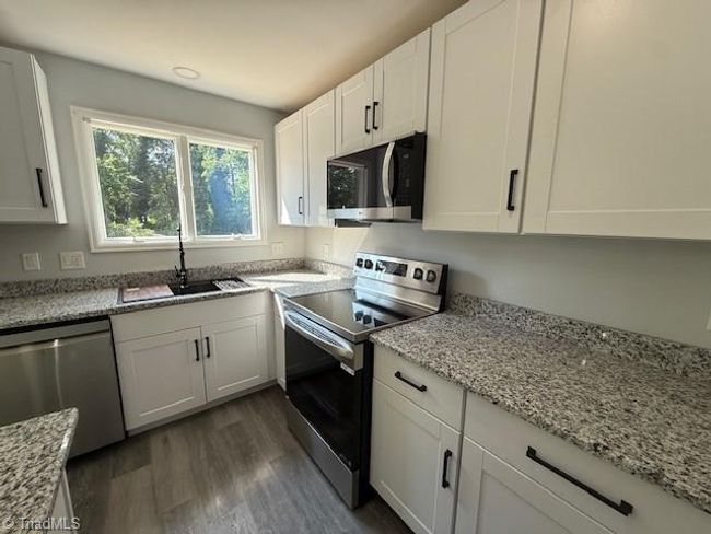 305 Rollingwood Rd, House other with 3 bedrooms, 2 bathrooms and null parking in Jamestown NC | Image 9