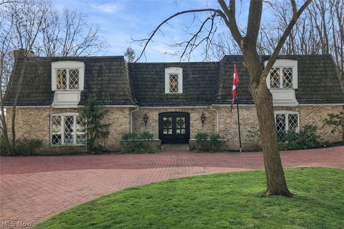 2731 Emerson Dr, Pepper Pike, OH, 44124-4801 | Card Image