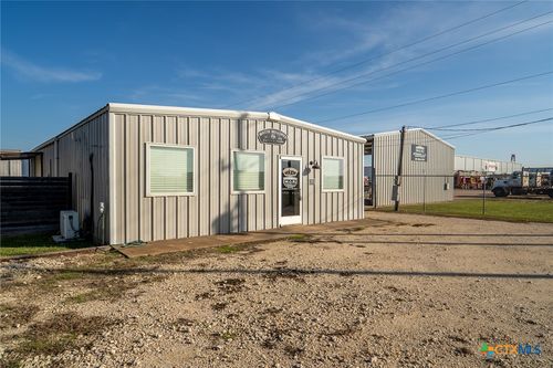 1351 Industrial Park Drive, Victoria, TX, 77905 | Card Image