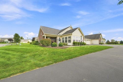 2112 Southview Dr, Harmony, PA, 16037-8047 | Card Image