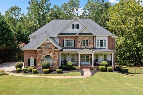 380 Creek Pt, Milton, GA, 30004-7556 | Card Image