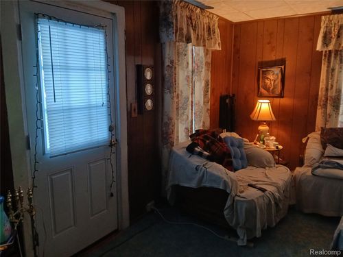 4557 Ringle Rd, Akron, MI, 48701-9726 | Card Image