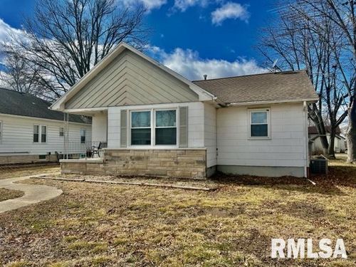 107 N Oak St, Hoffman, IL, 62250-1030 | Card Image