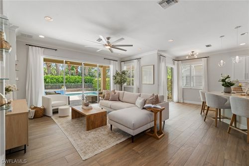 6737 Marbella Ln, NAPLES, FL, 34105-5049 | Card Image