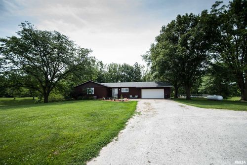 3770 153rd St, Blue Grass, IA, 52726-9417 | Card Image
