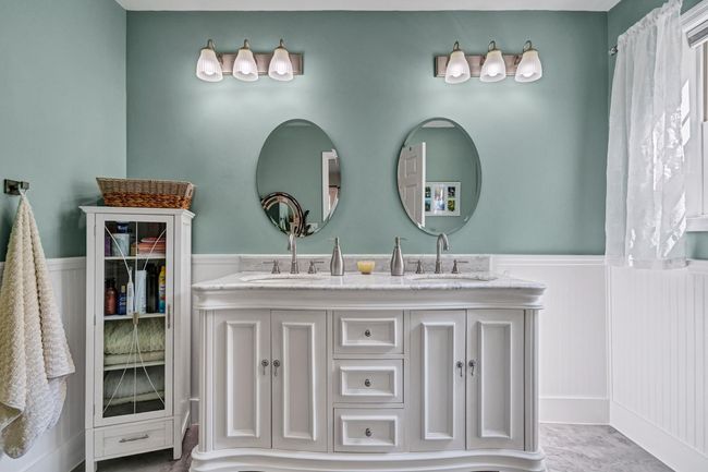 primary bathroom | Image 17