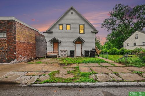 4201 Grand Avenue, Omaha, NE, 68111 | Card Image