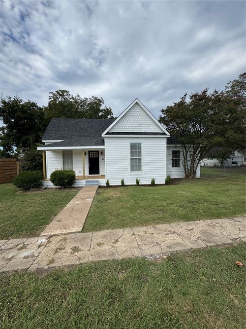 306 N College St, Howe, TX, 75459-4691 | Card Image