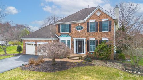 3 Milburne Ln, Robbinsville, NJ, 08691-1207 | Card Image