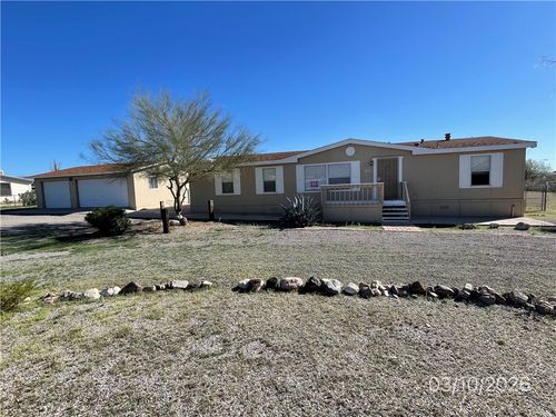 3068 W Malibu Rd, Golden Valley, AZ, 86413-8823 | Card Image
