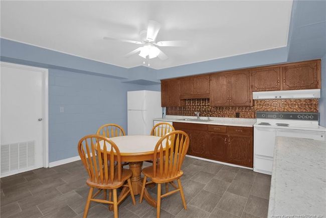 Secondary Kitchen | Image 30