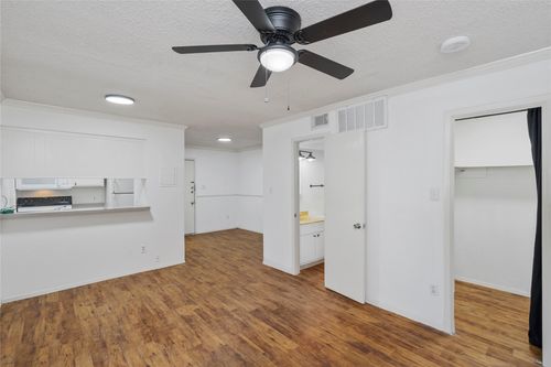 apt-101-4105 Speedway, Austin, TX, 78751-4643 | Card Image