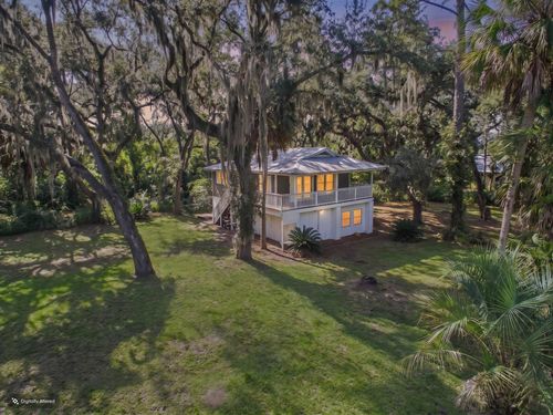 117 Davis Dr, Perry, FL, 32348-5518 | Card Image