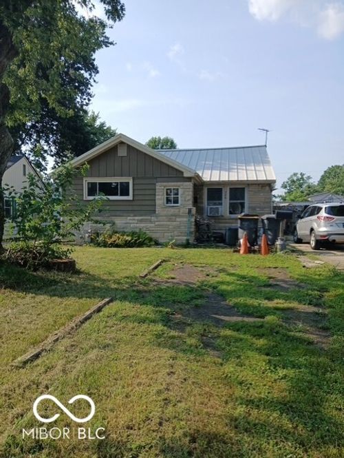 724 Lonsvale Dr, Anderson, IN, 46013-3217 | Card Image