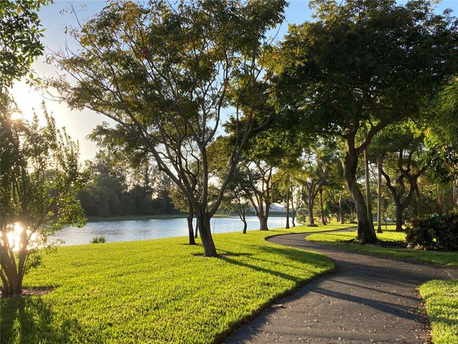 APT-808 - 2202 S Cypress Bend Dr, Condo with 2 bedrooms, 2 bathrooms and null parking in Pompano Beach FL | Image 19