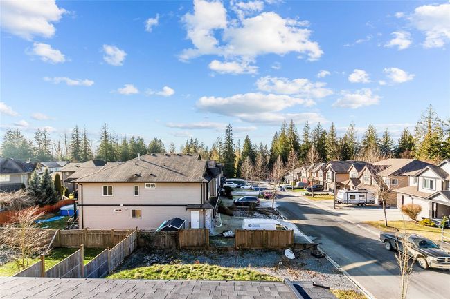 10897 Morrisette Pl, House other with 6 bedrooms, 5 bathrooms and 4 parking in Maple Ridge BC | Image 17